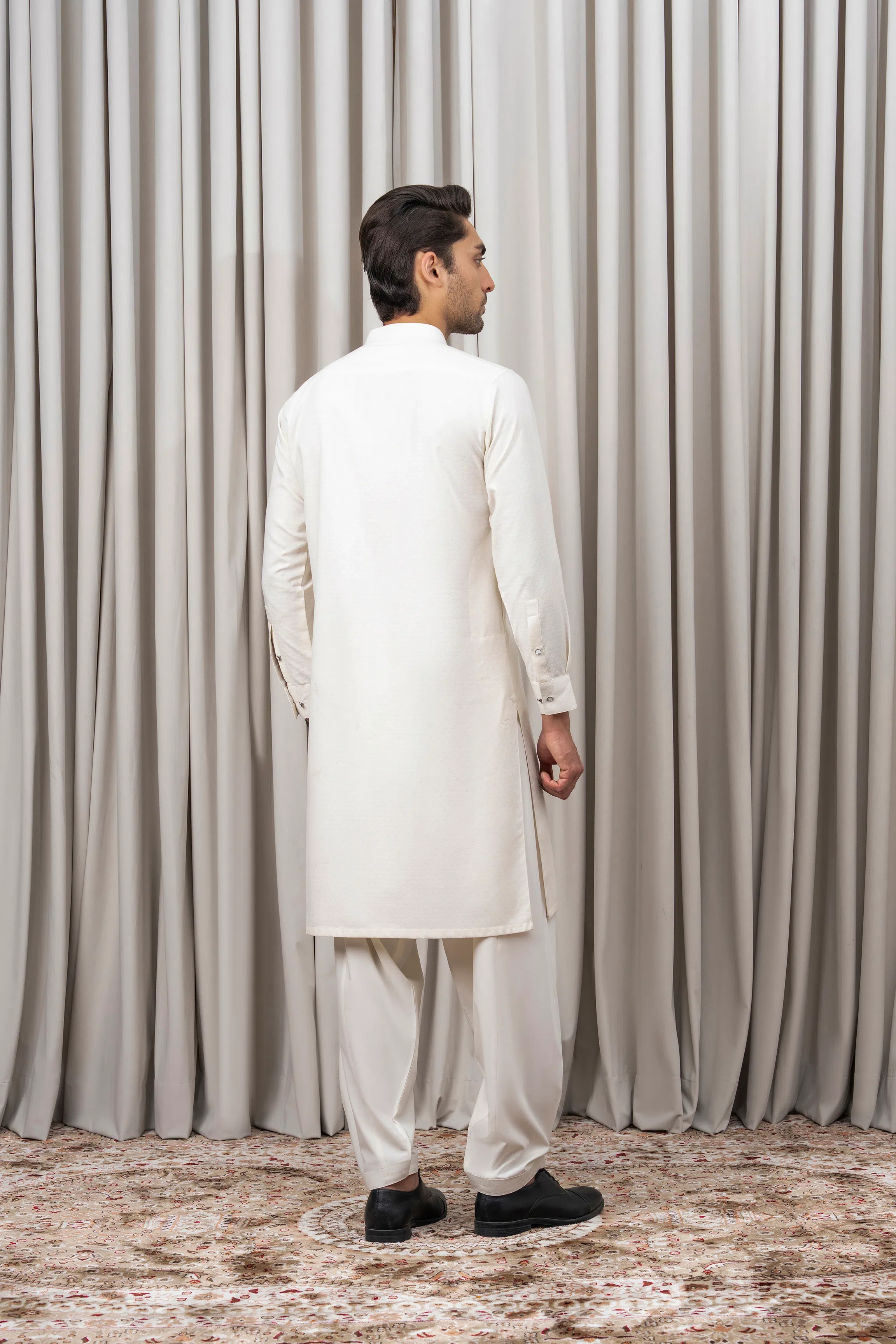 JACQUARD BLENDED KAMEEZ SHALWAR - SIGNATURE COLLECTION OFF WHITE - Image 5