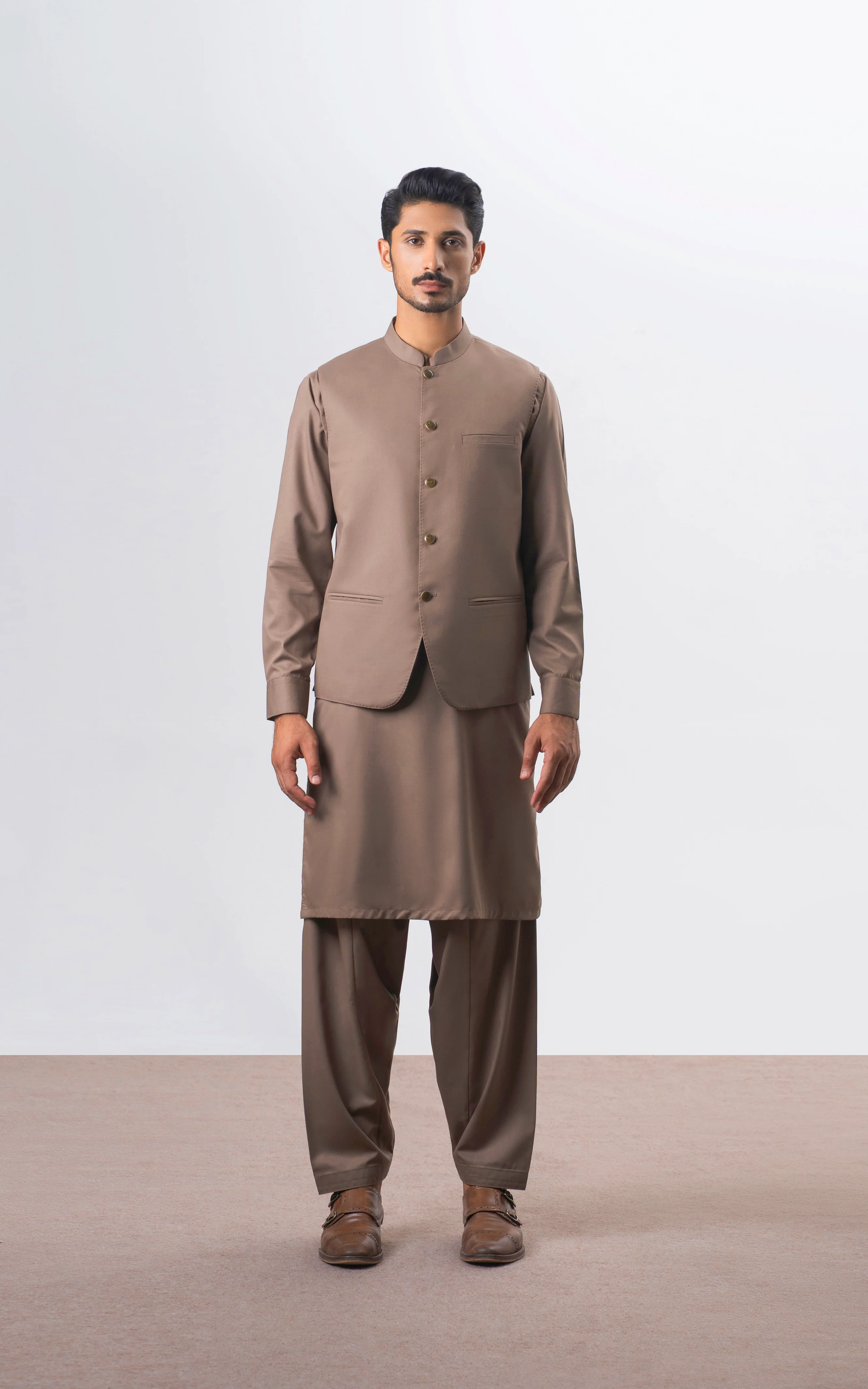 BLENDED TEXTURED WAISTCOAT | SIGNATURE COLLECTION KHAKI - Image 3
