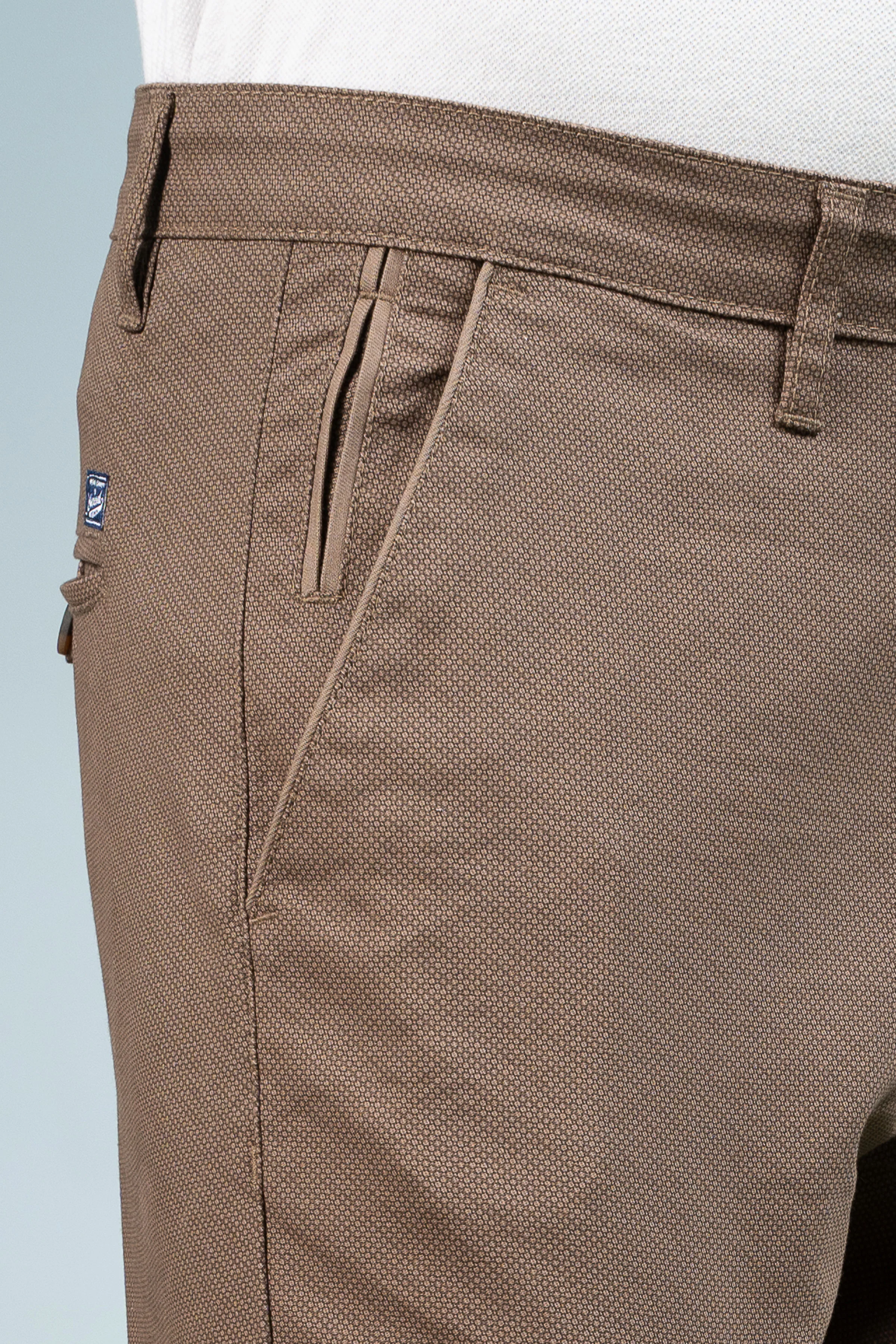 CROSS POCKET PRINTED PANT BROWN - Image 4