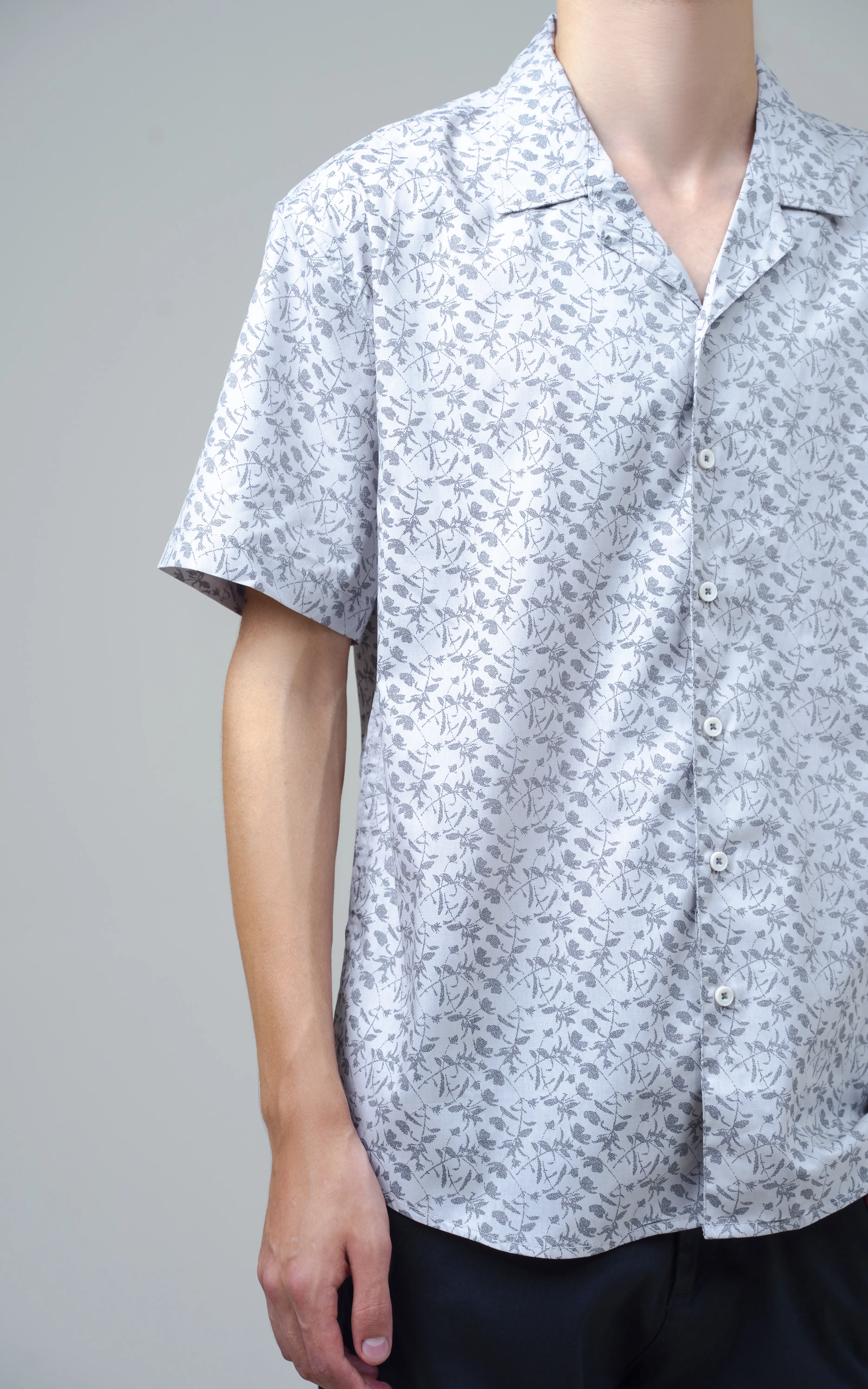 CUBAN COLLAR SHORT SLEEVES SHIRT GREY PRINTED - Image 4