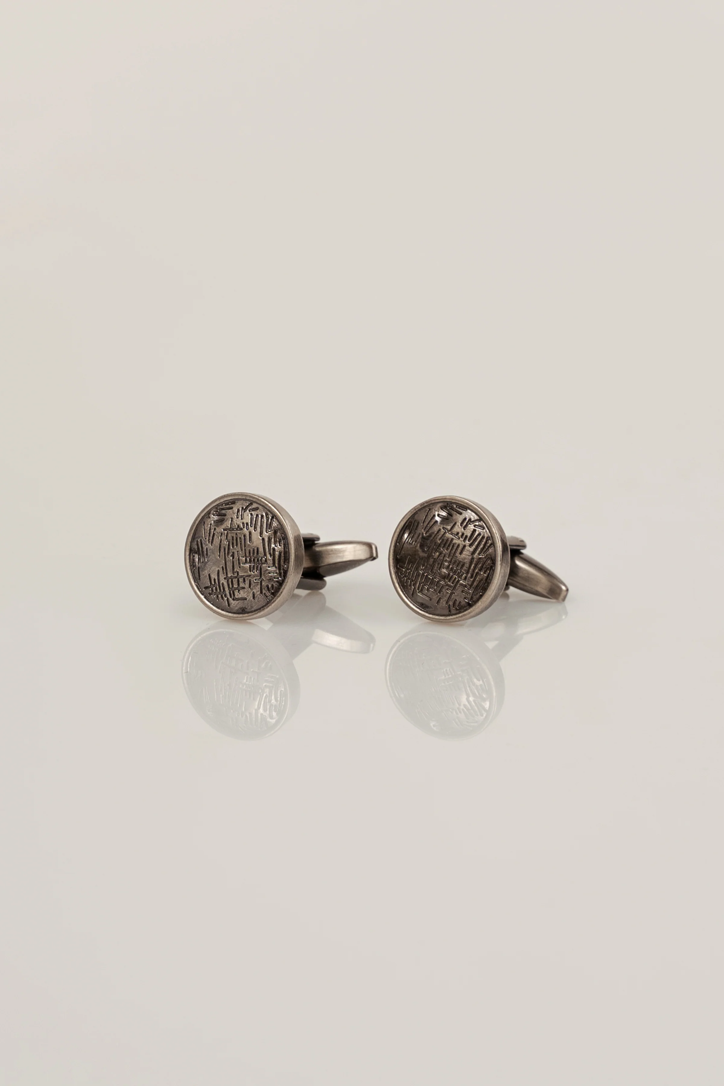CUFFLINKS - Image 5