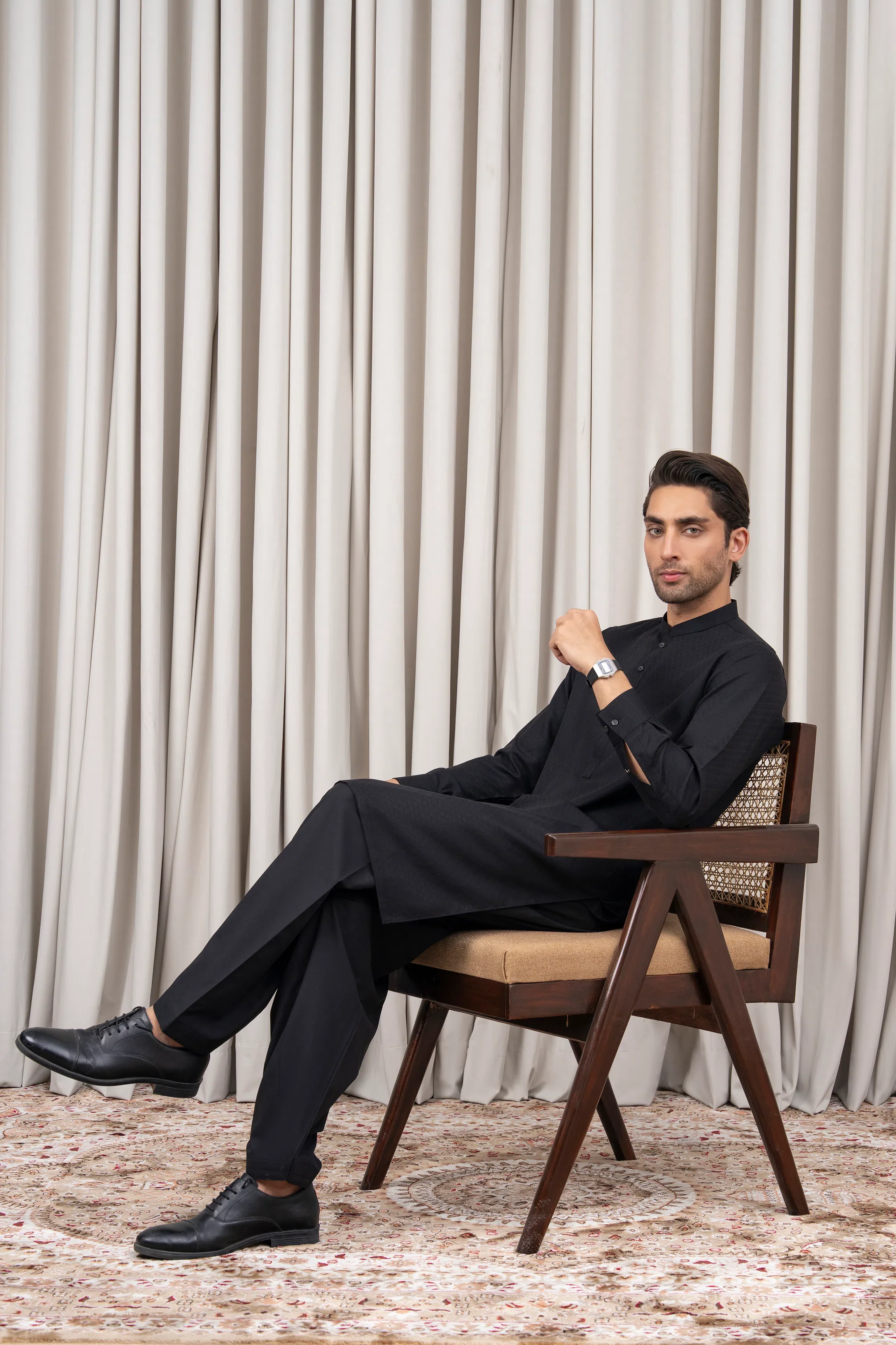 JACQUARD BLENDED KAMEEZ SHALWAR - SIGNATURE COLLECTION BLACK - Image 5