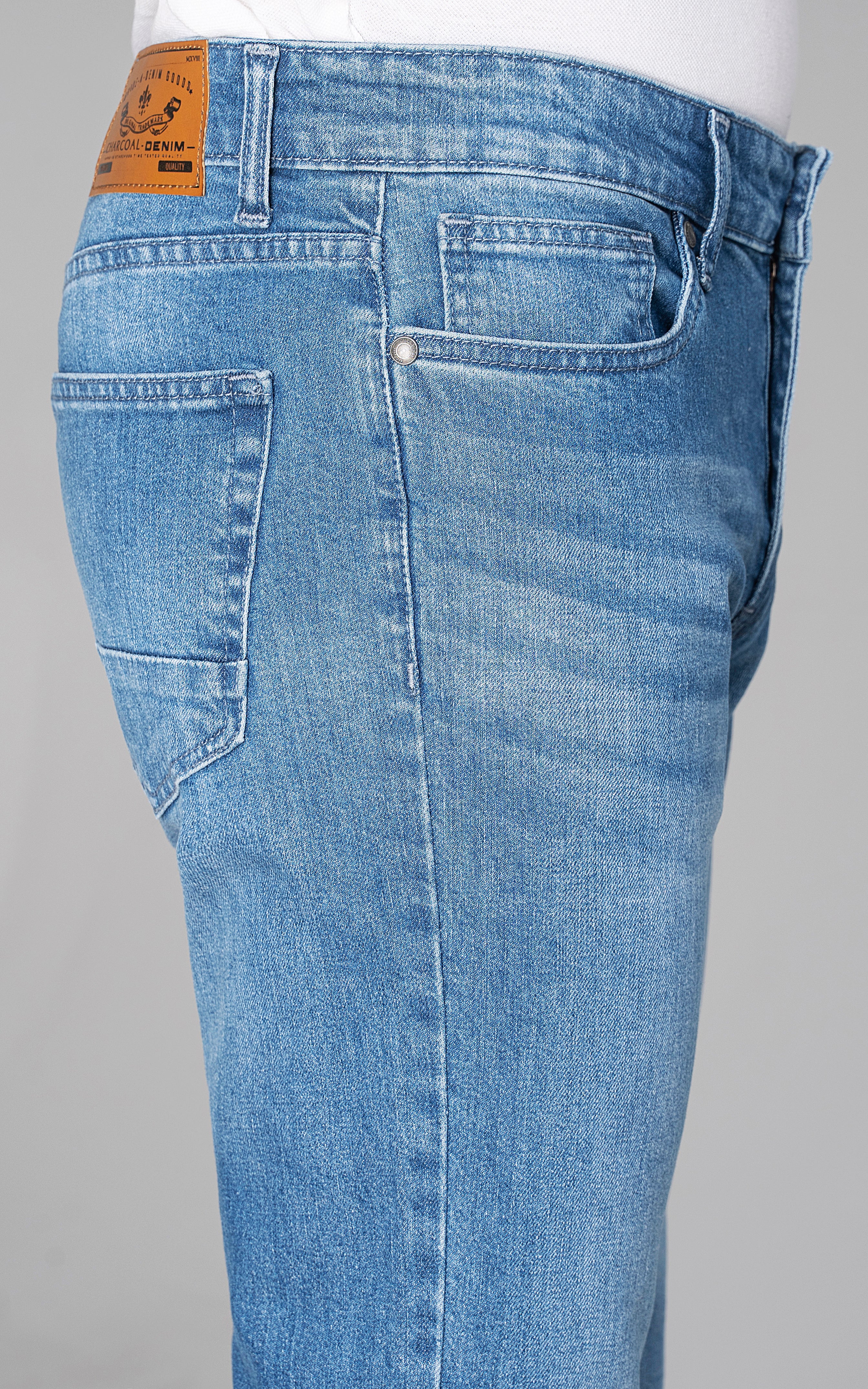 STRAIGHT FIT JEAN LIGHT BLUE - Image 2