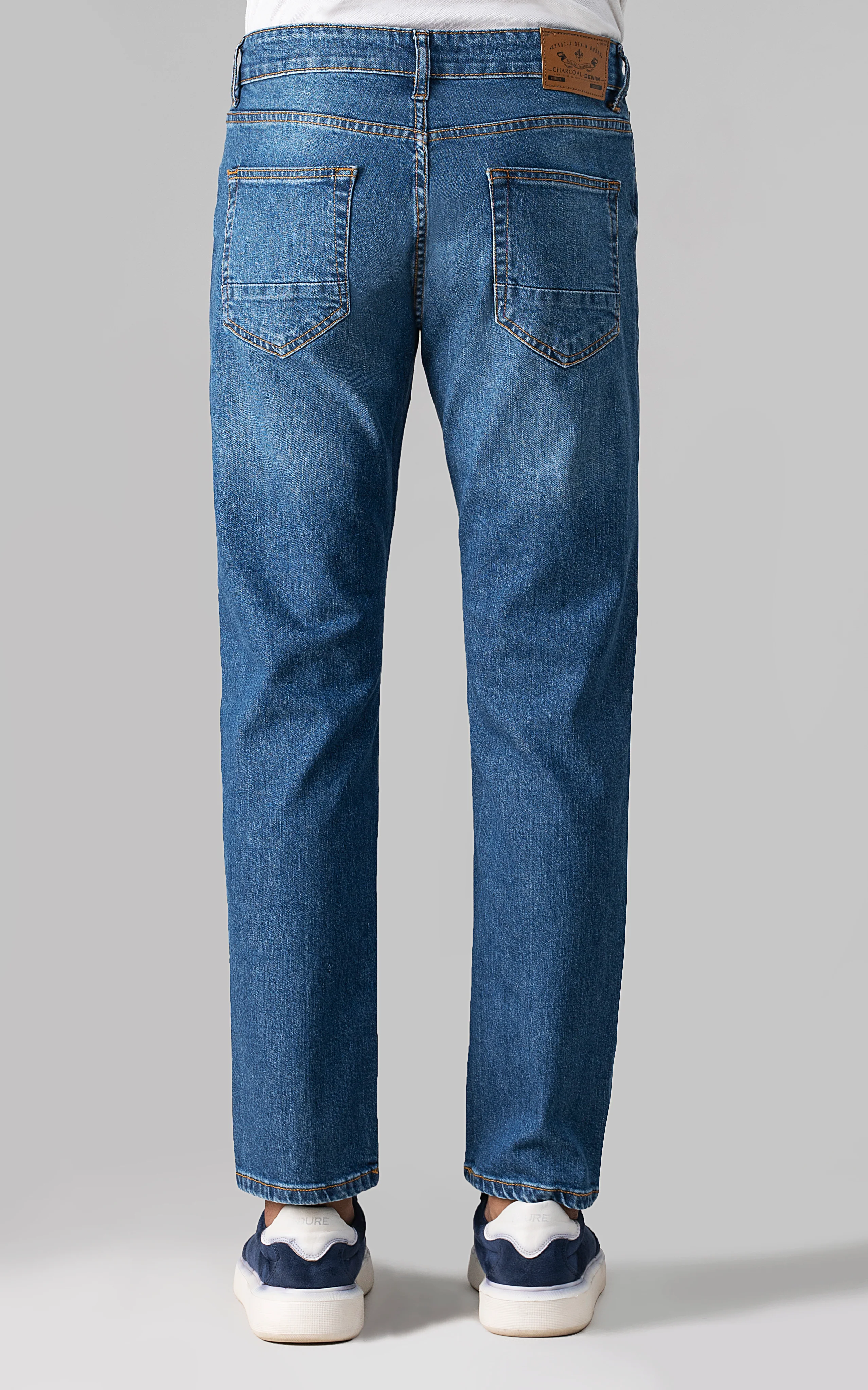 STRAIGHT FIT JEAN MID BLUE - Image 4