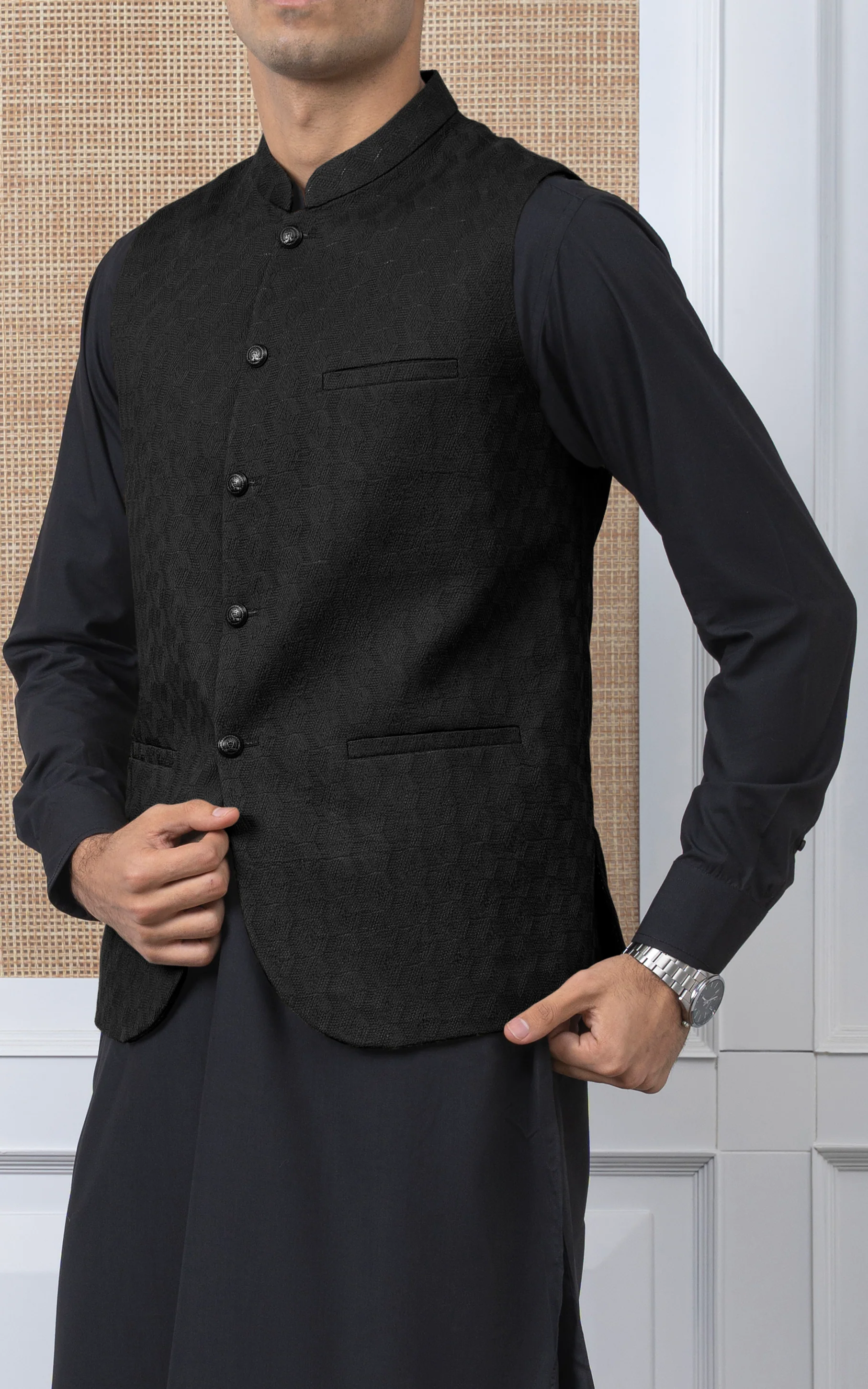 SCHIFFLI EMBROIDERED W/C -SIGNATURE COLLECTION BLACK - Image 5