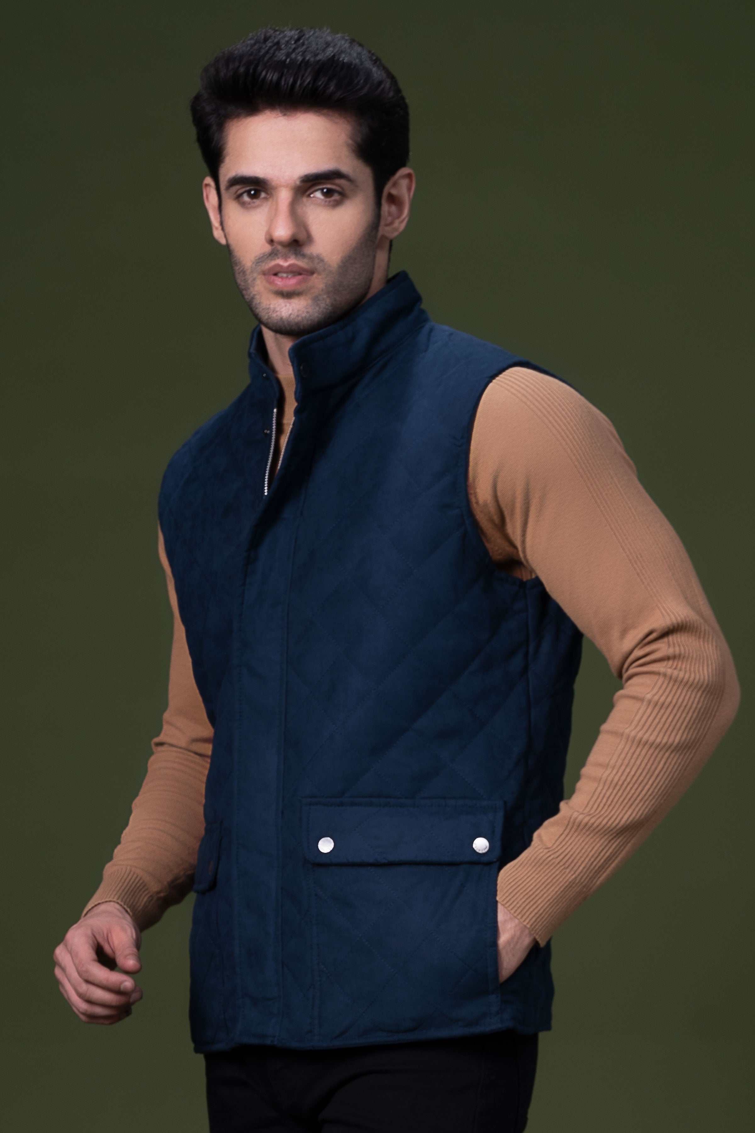 SLEEVELESS QUILTED JACKET NAVY - Image 2