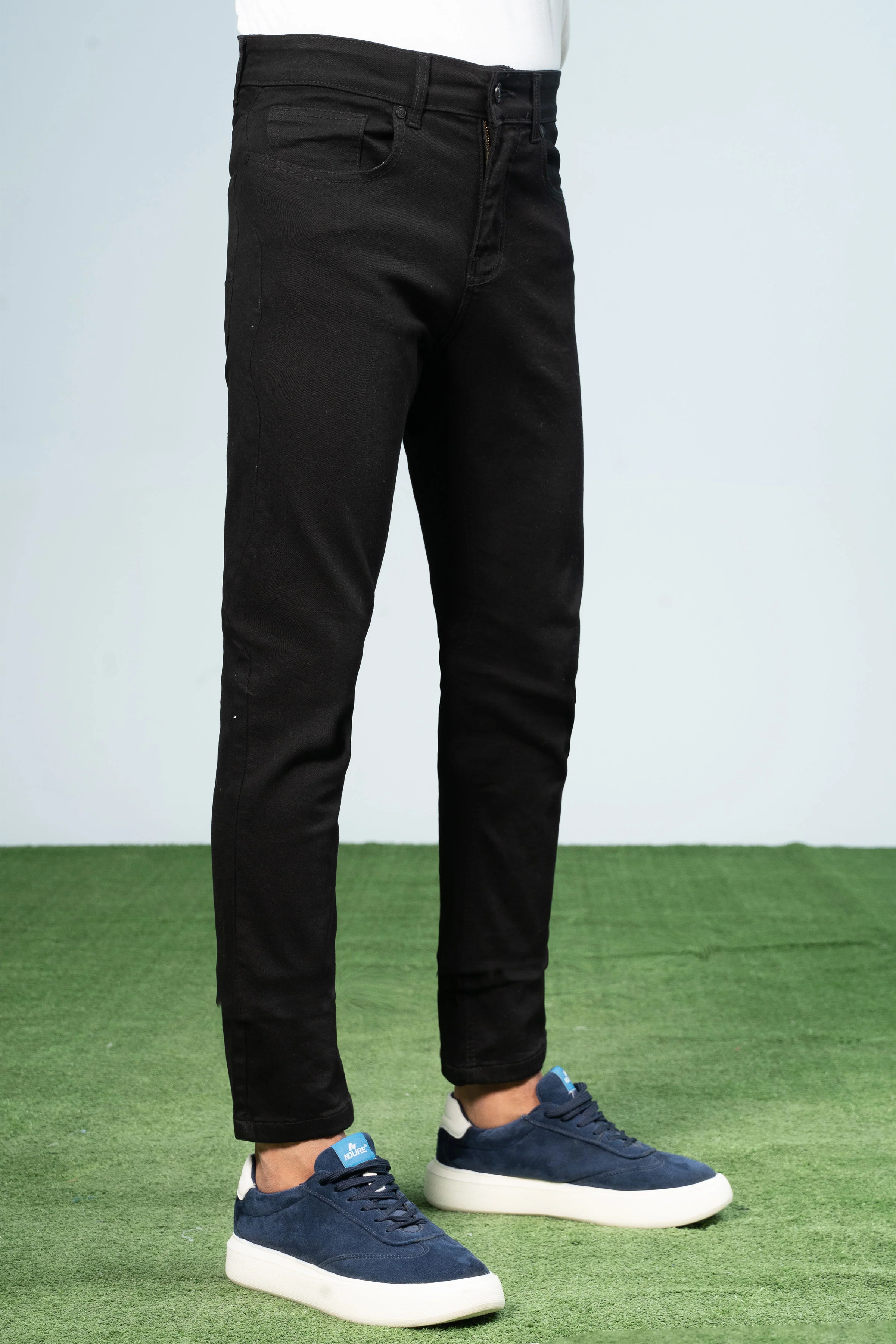 SLIM LEG DENIM JEANS BLACK - Image 4