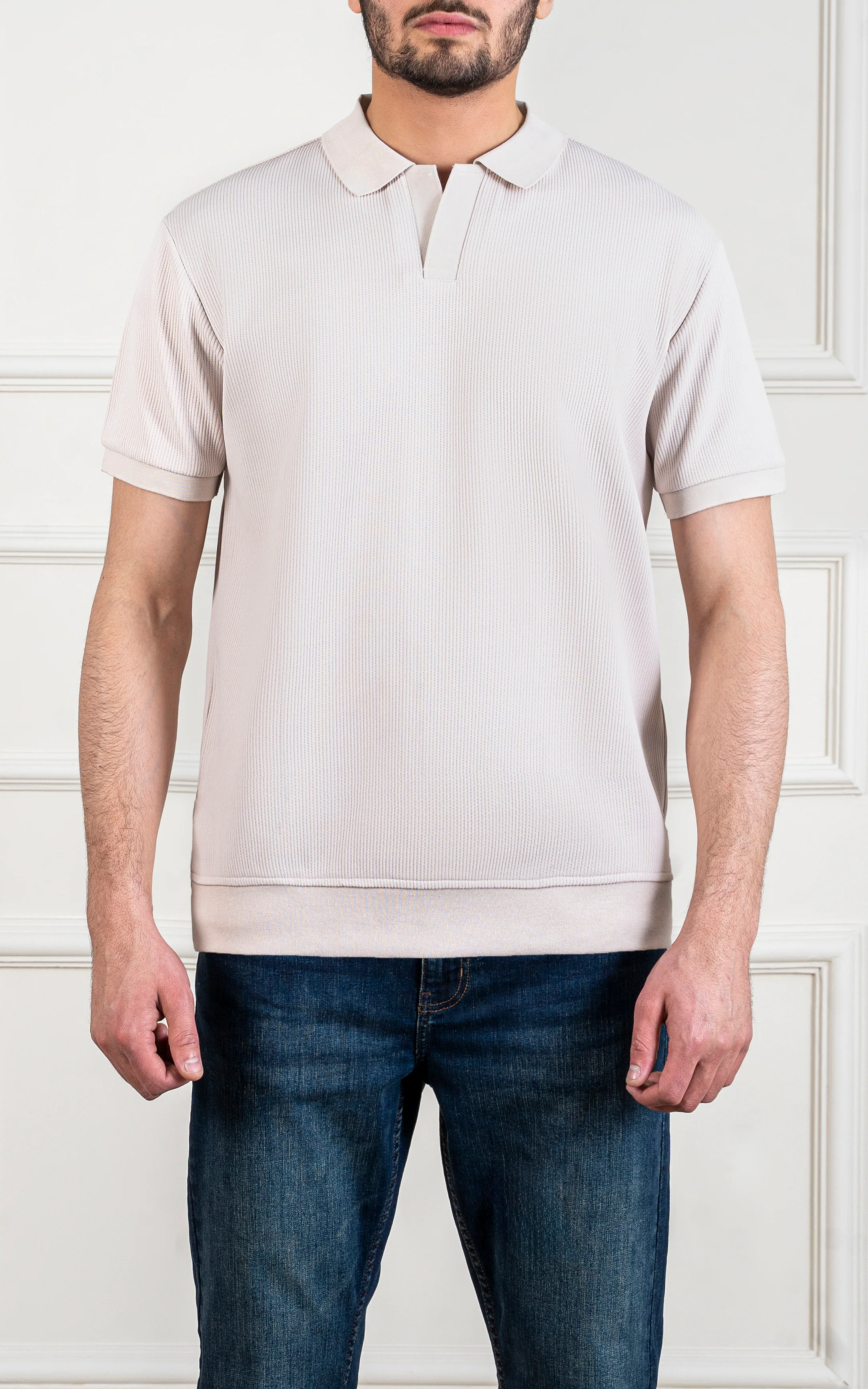 SOLID COLLAR V NECK POLO BEIGE - Image 3