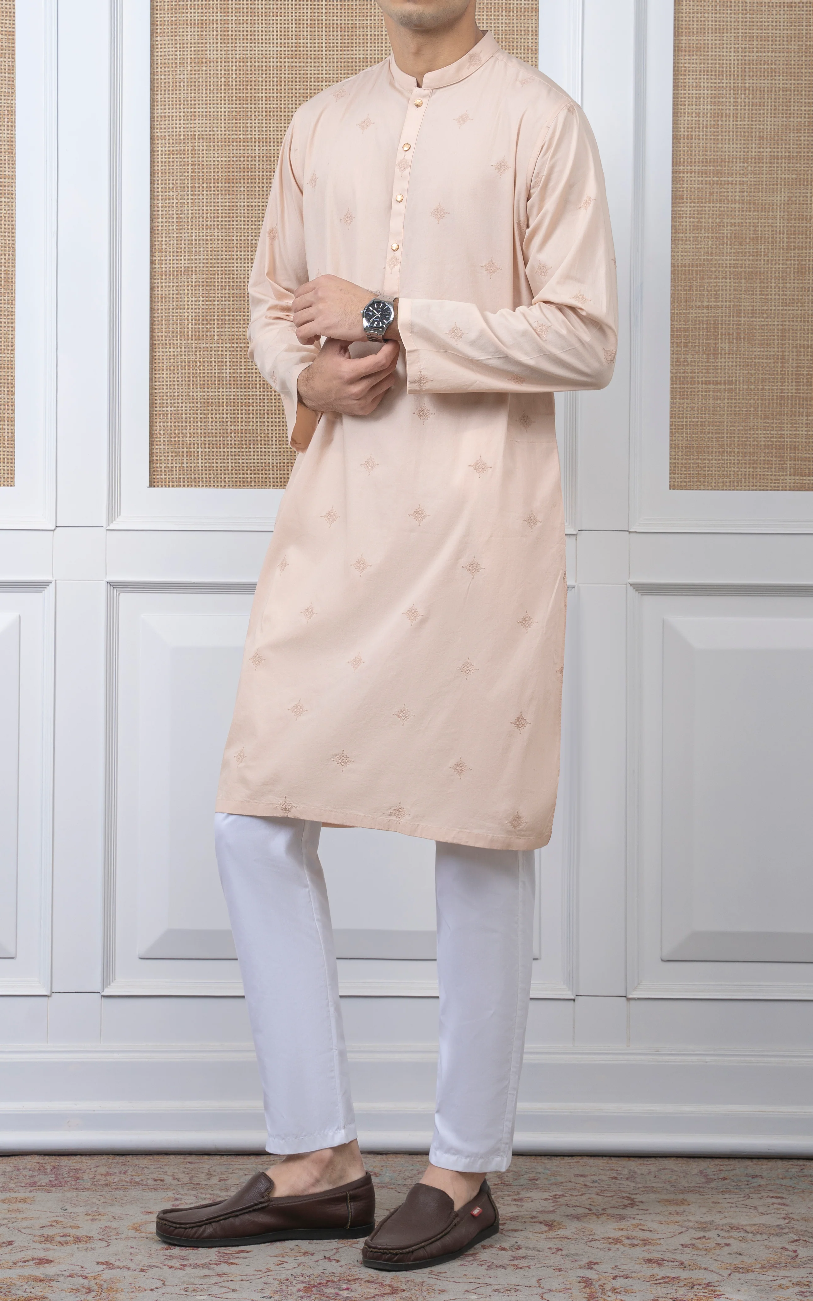 SPRAY EMBROIDERED KURTA- SIGNATURE COLLECTION LIGHT PEECH - Image 3