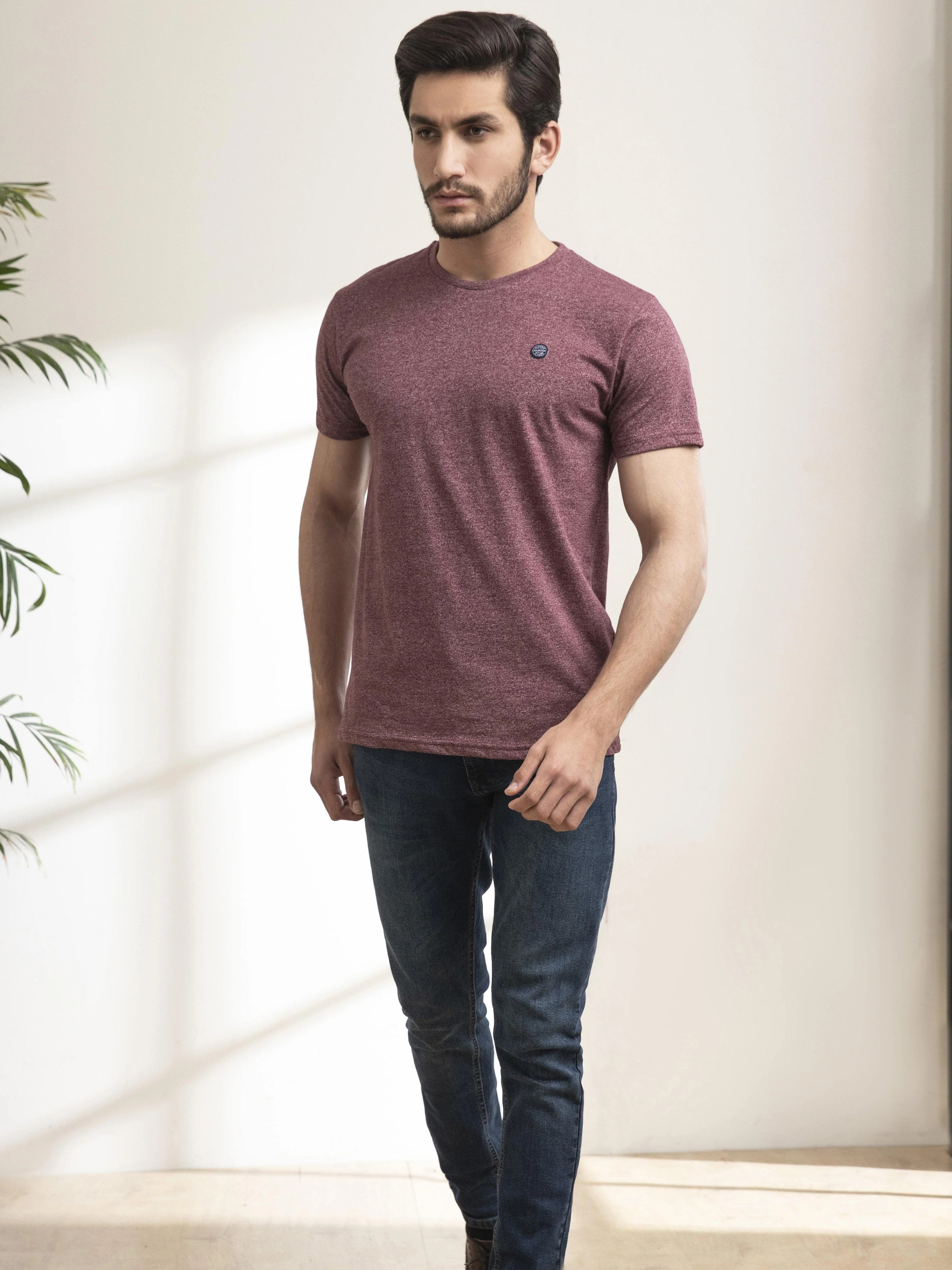 T SHIRT ROUND NECK CHAIN YARN MAROON - Image 2