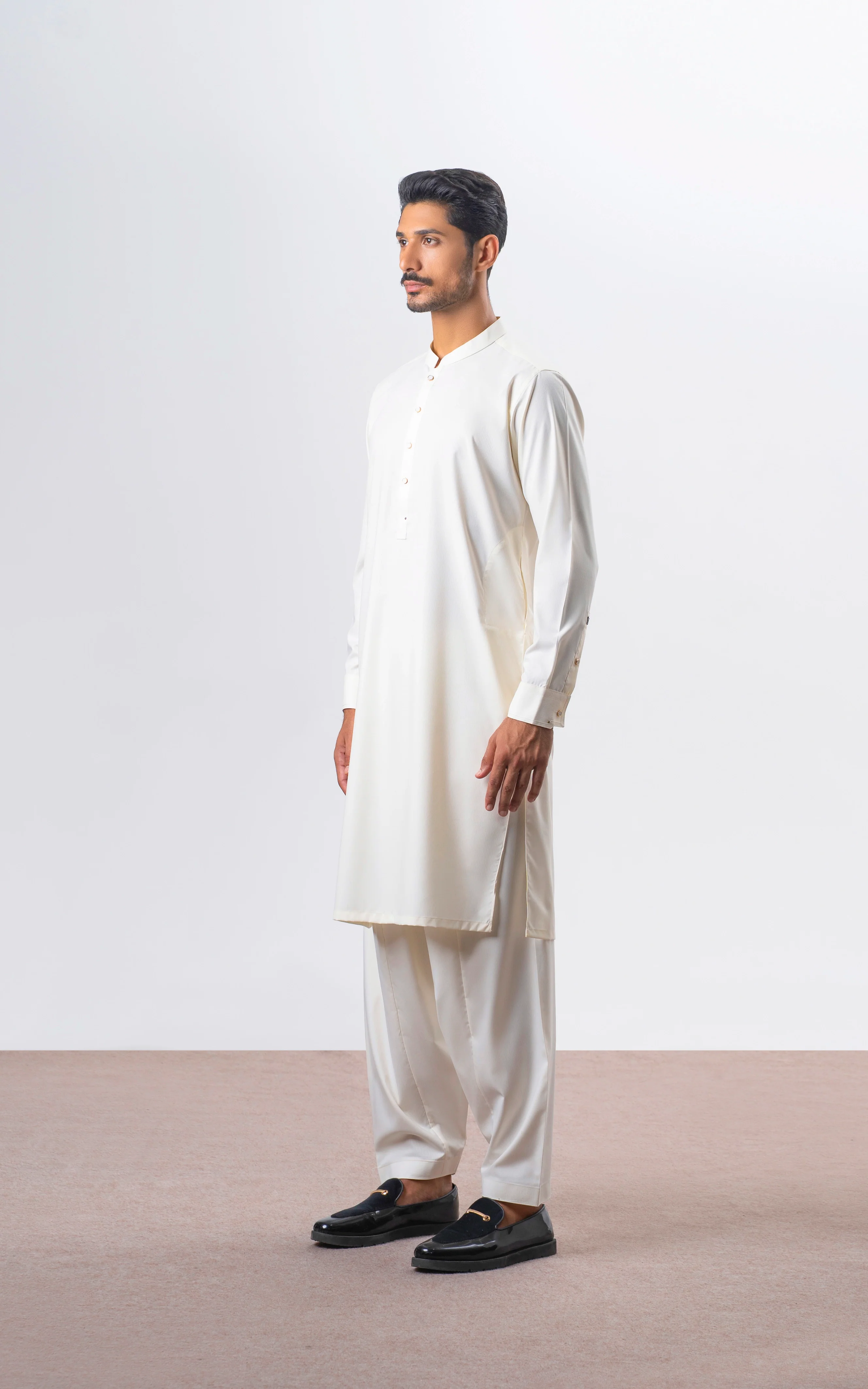 TEXTURED BLENDED KAMEEZ SHALWAR | SIGNATURE COLLECTION CREAM - Image 3