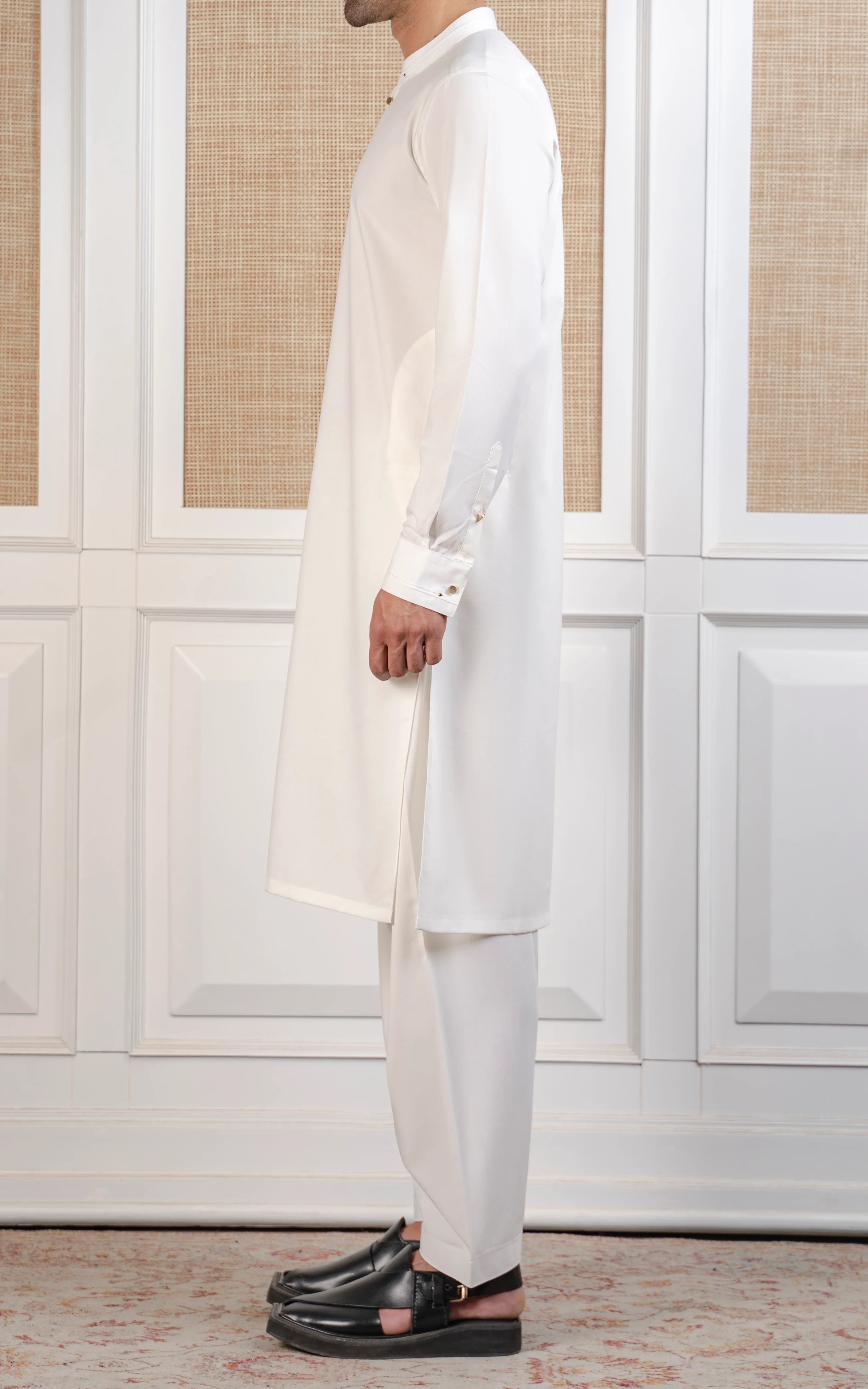 TEXTURED BLENDED KAMEEZ SHALWAR - SIGNATURE COLLECTION WHITE - Image 4